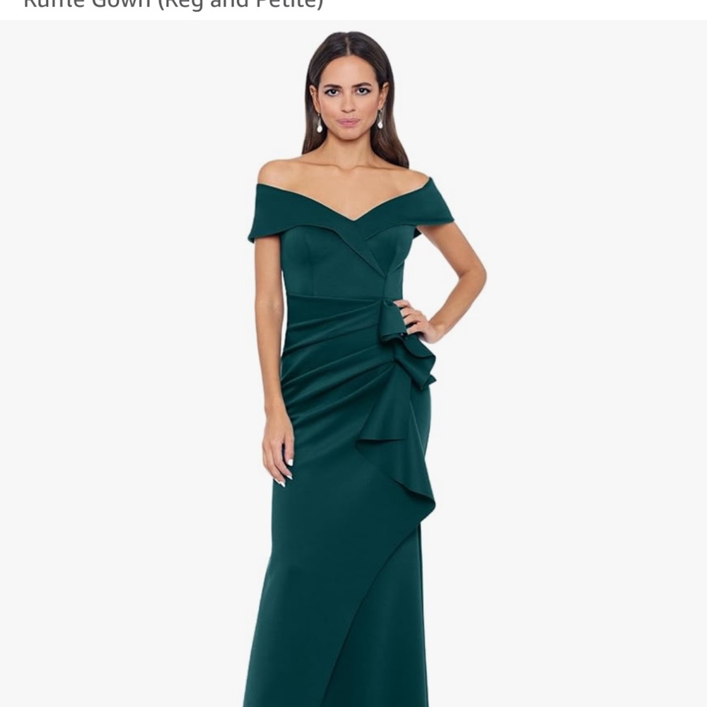 Unaltered size 12 green Xscape gown mog mob  wedding dress